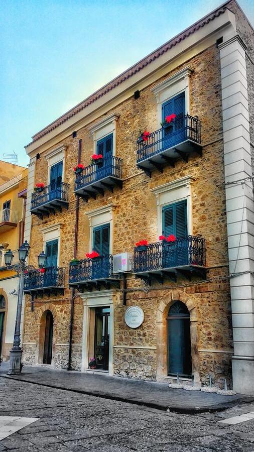 Bed and Breakfast Il Portico Dei Normanni Butera Zewnętrze zdjęcie